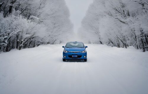 アイスナビ8　アイスバーン　雪道